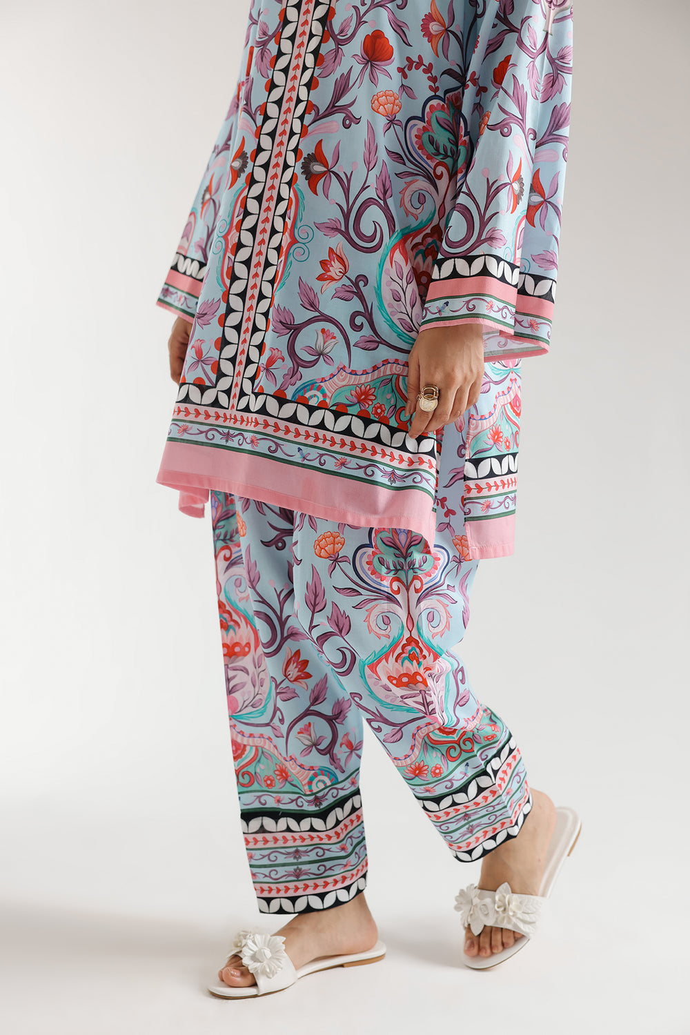 Stylish Cambric Cotton Kurta Sets (CAM2-BLUE)