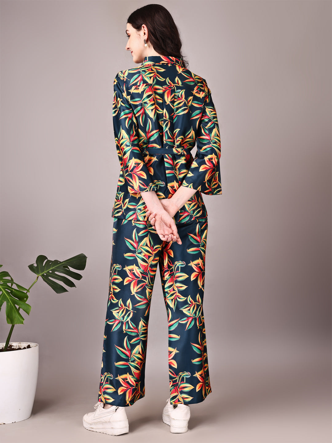 Wide Sleeve Digital Printed Western Style Cordsets for Women